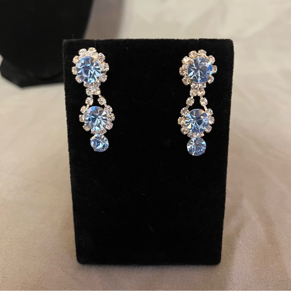 Prom/Special Occasion Necklace and Earrings, Light Blue - Picture 6 of 13